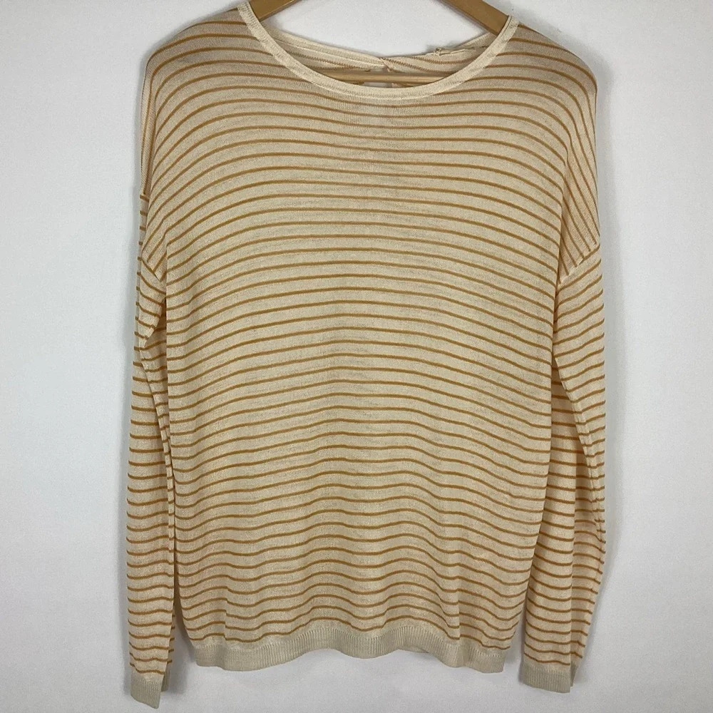 Hem & Thread Striped Keyhole Back Top Small NWT